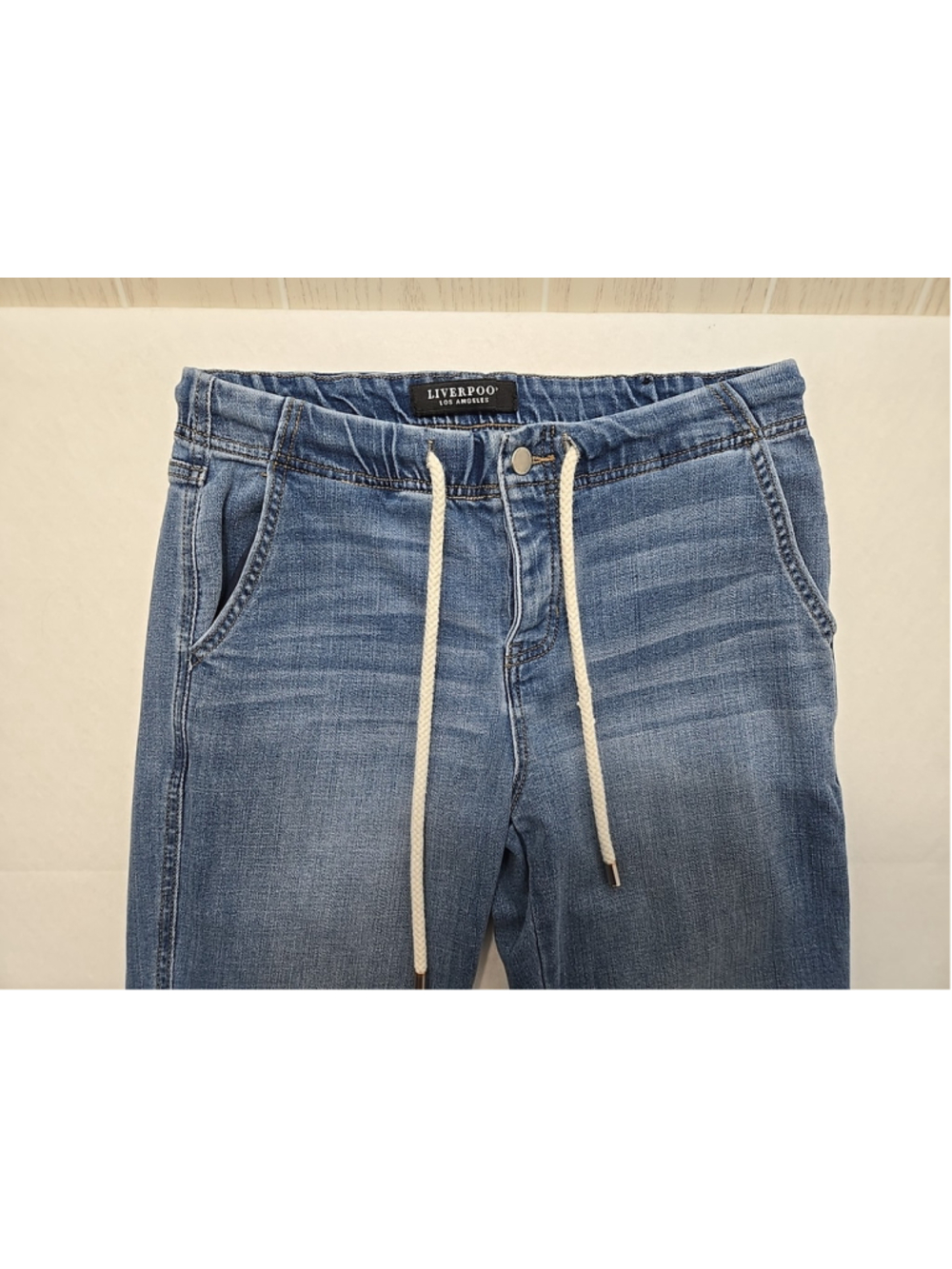 Liverpool Size 6 Light Wash Straight Ankle Jeans Drawstring Waist Cotton Stretch - Picture 6 of 9
